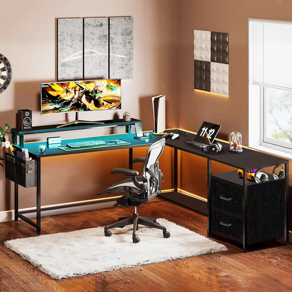 Bureau d'angle noir avec rangement et LED