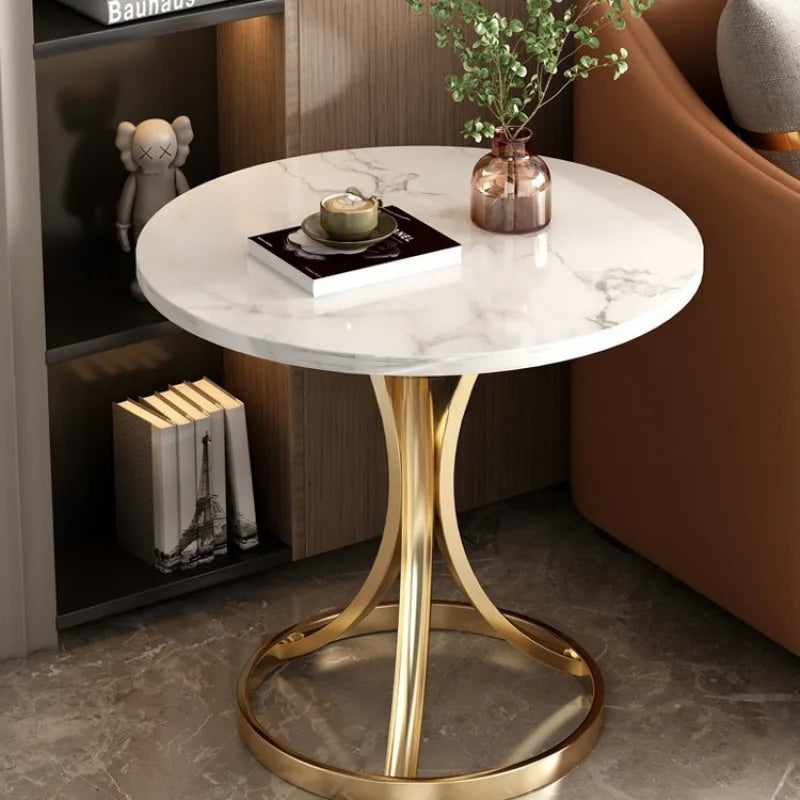 Table d'appoint pour salon moderne effet marbre