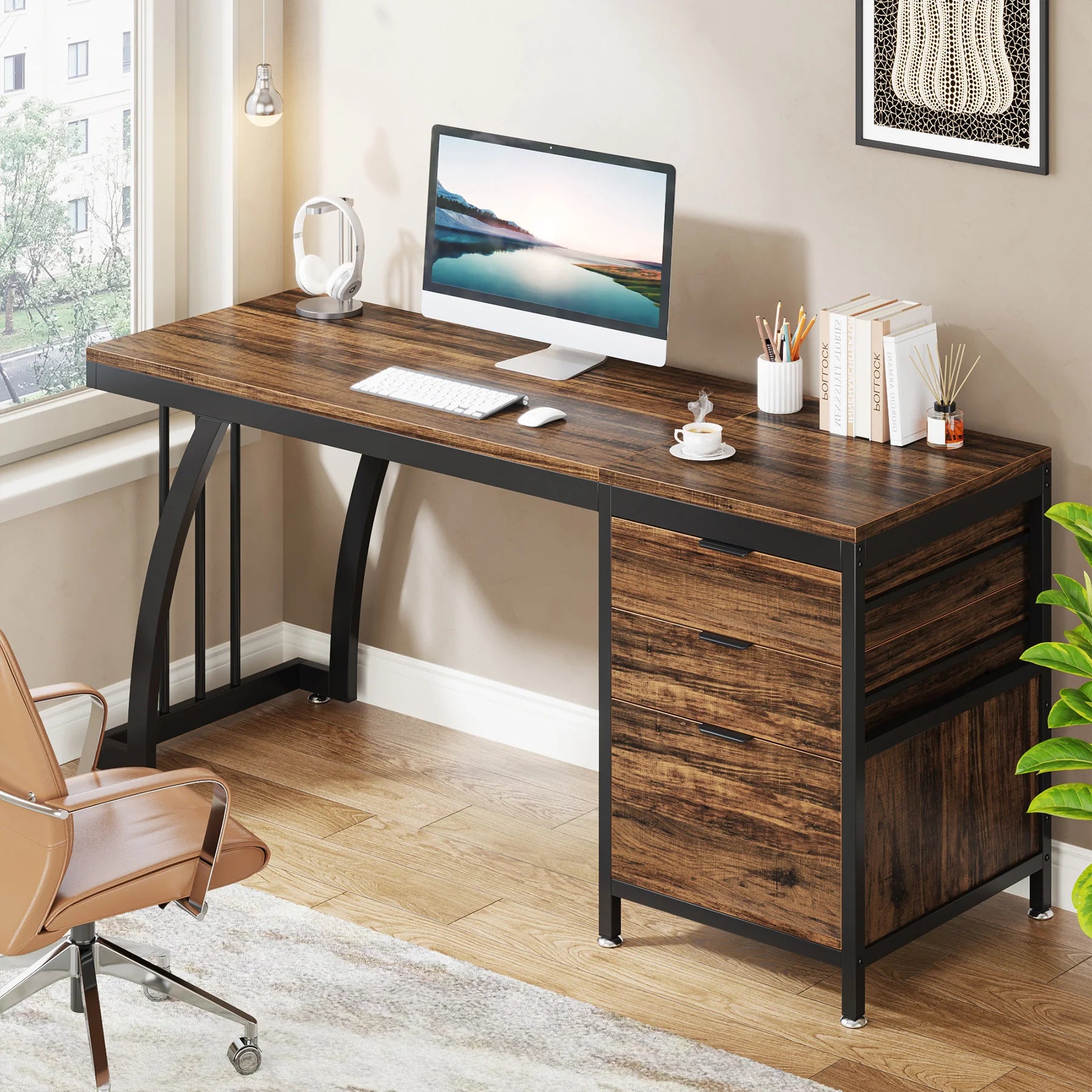 Bureau en bois avec rangement minimaliste