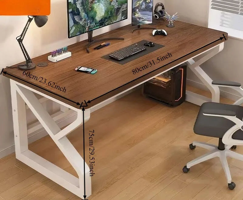 Bureau large minimaliste de travail