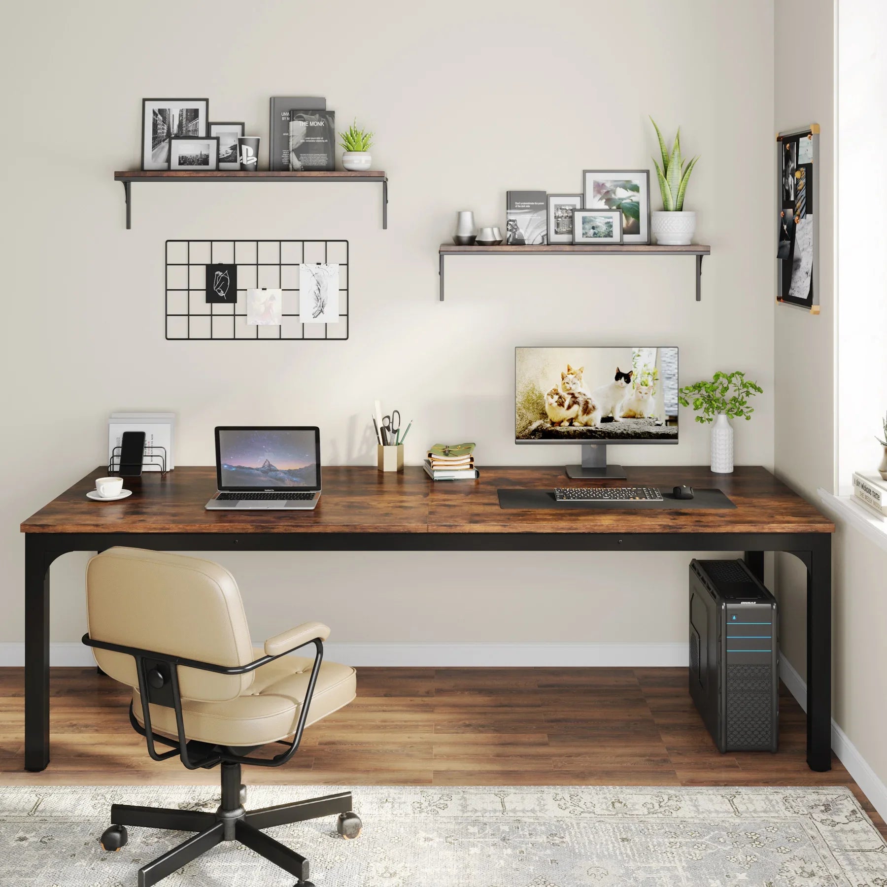 Bureau long en bois avec double espaces de travail