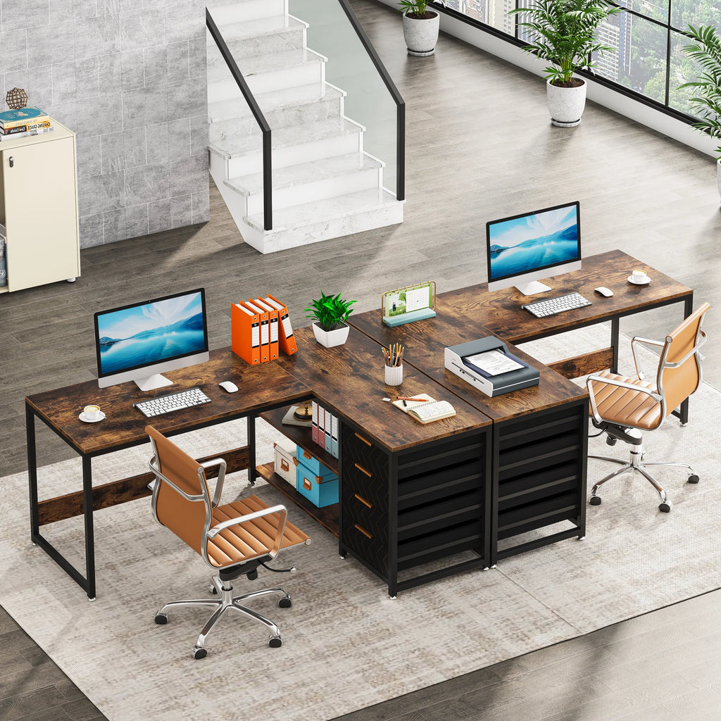 Bureau d'angle en bois avec rangement minimaliste