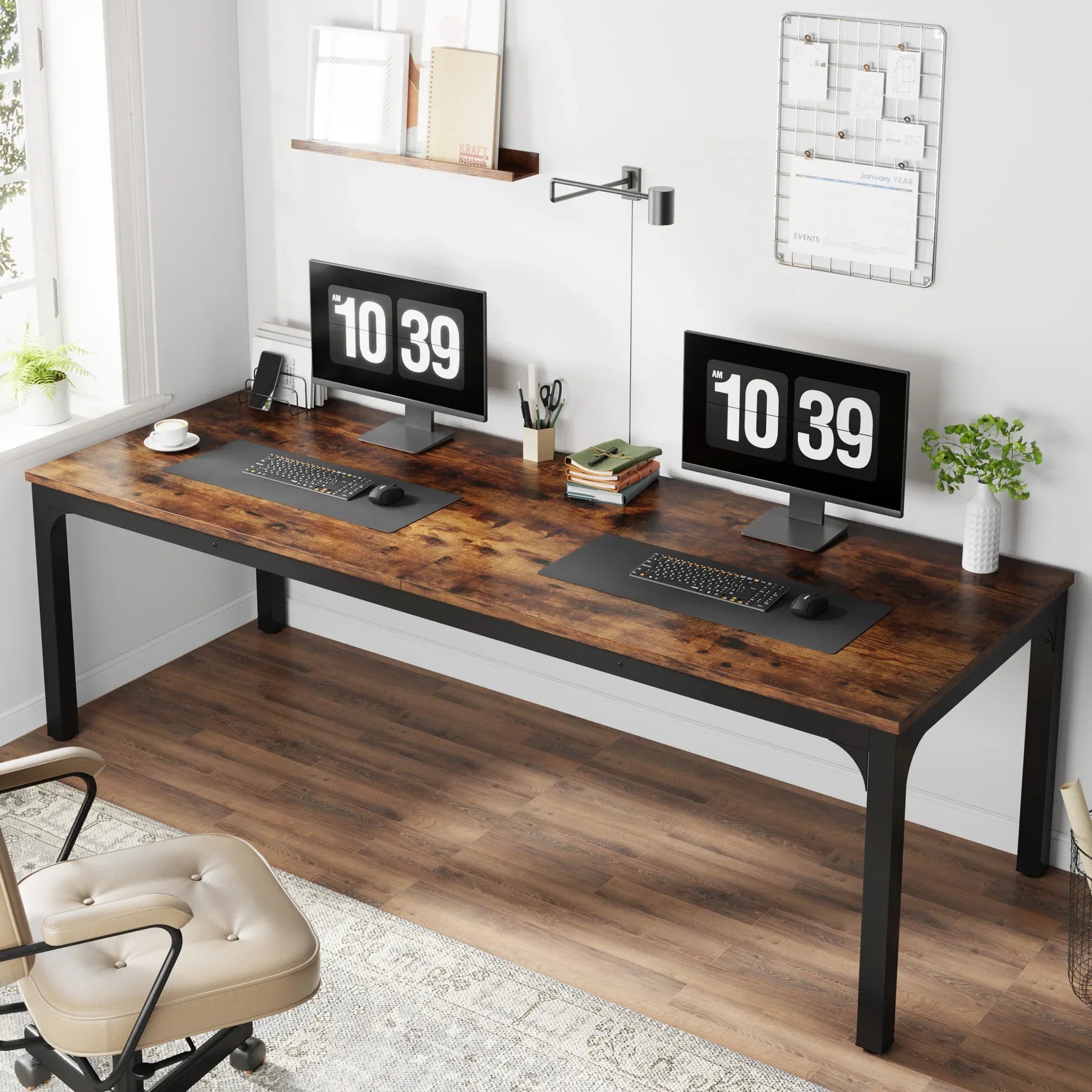Bureau long en bois avec double espaces de travail