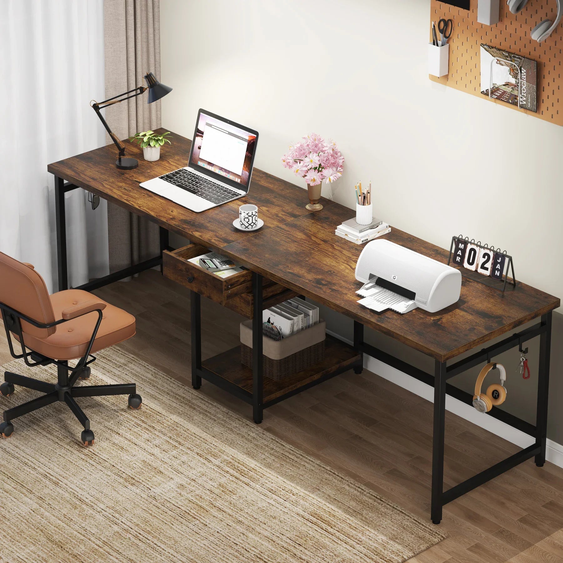 Bureau long en bois moderne