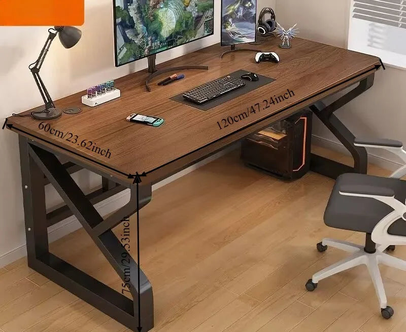 Bureau large minimaliste de travail