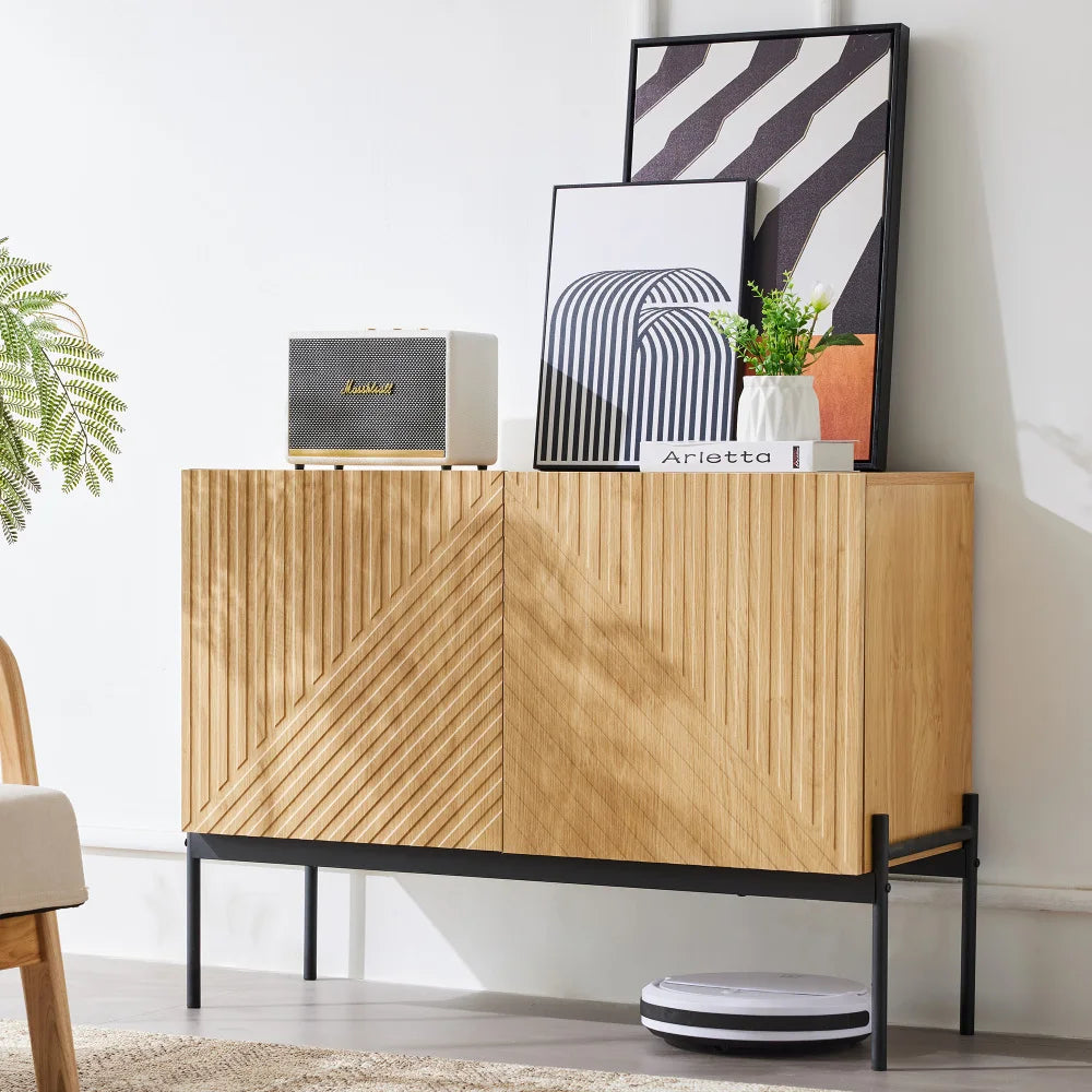 Buffet en bois à 2 portes et pieds en métal