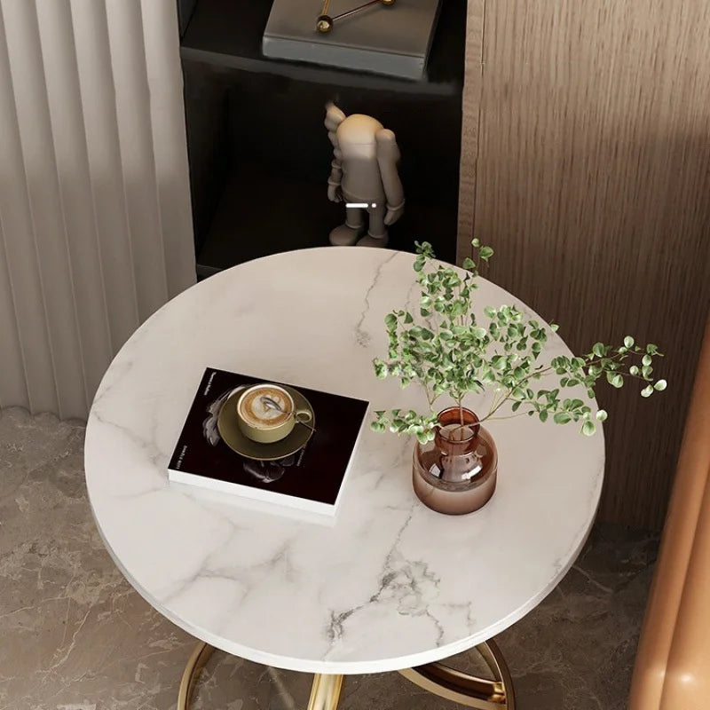 Table d'appoint pour salon moderne effet marbre