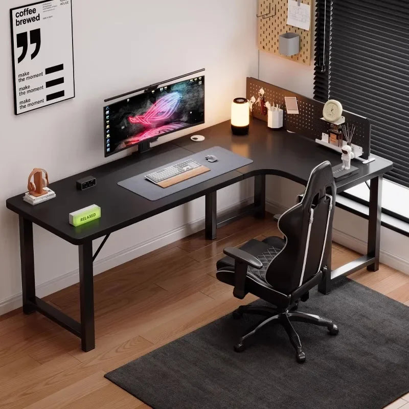 Bureau d'angle noir minimaliste