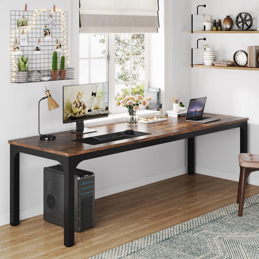 Bureau long en bois avec double espaces de travail