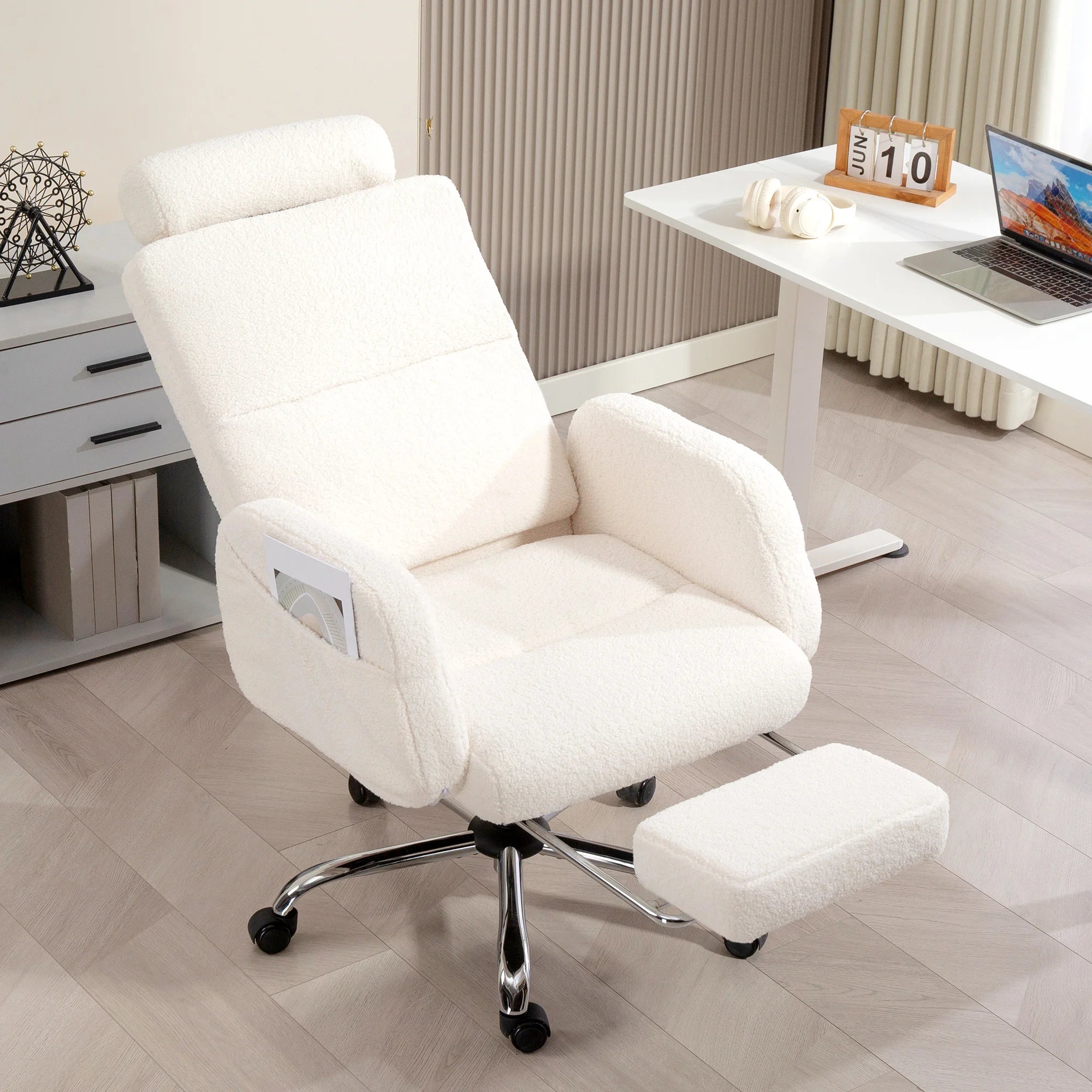 Chaise de bureau avec dossier inclinable et appui-tête réglable