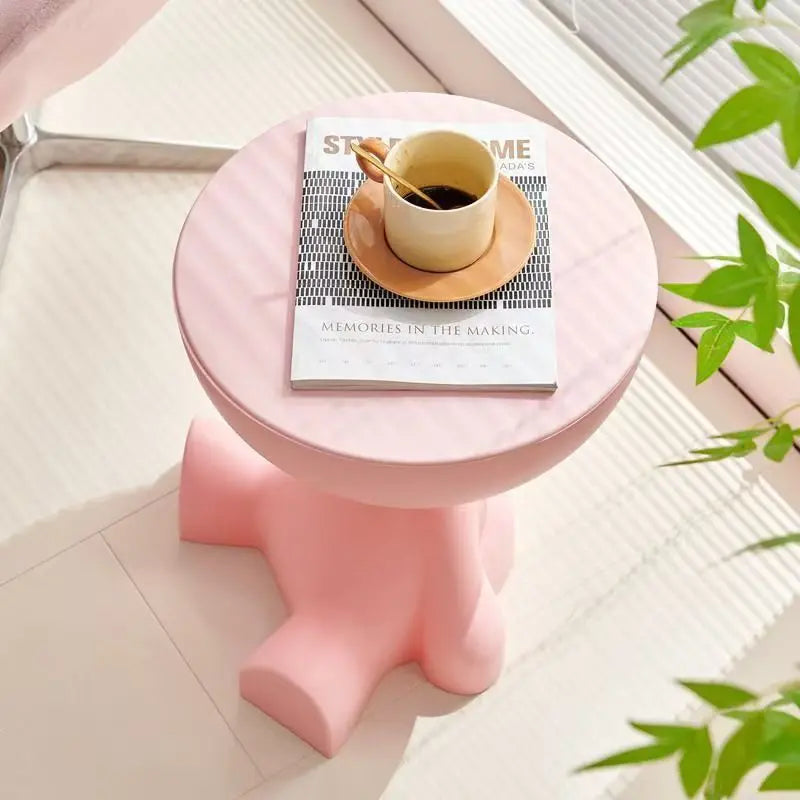 Table d'appoint moderne style dessin animé