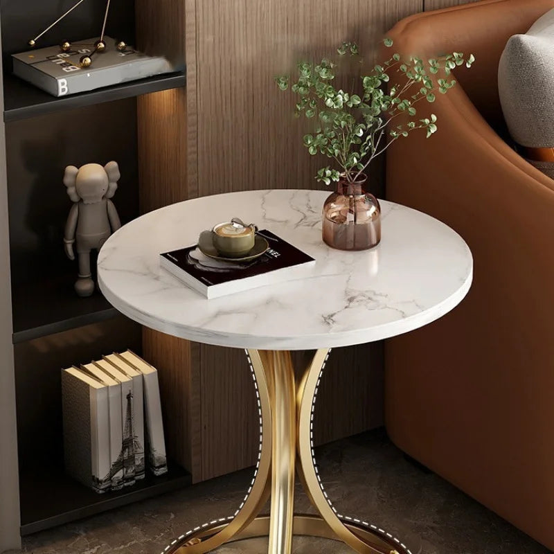 Table d'appoint pour salon moderne effet marbre